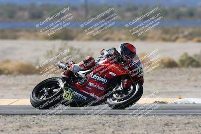 media/Nov-16-2025-Race Pace (Sun) [[8c5fa54630]]/Verified Riders/3-Turn 14 (1045am)/